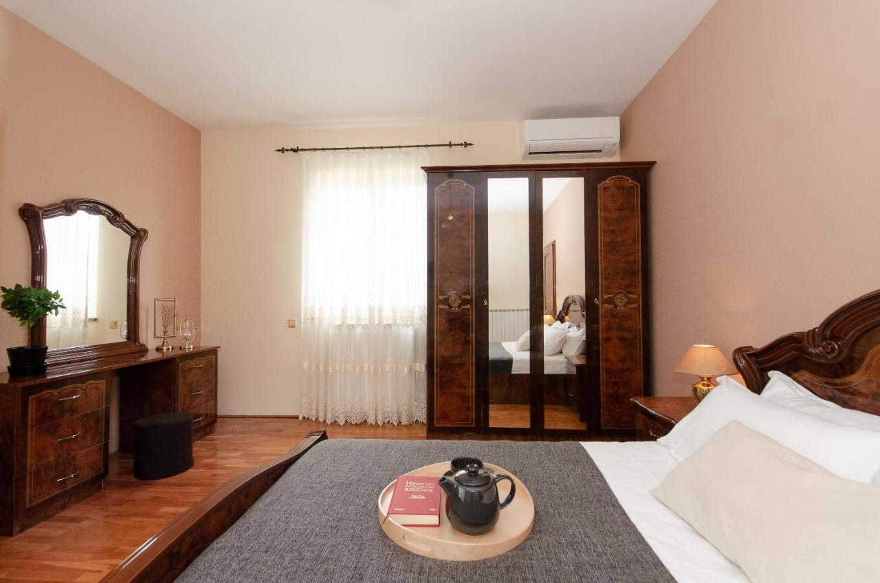 Villa Juliana Rovinj Eksteriør billede